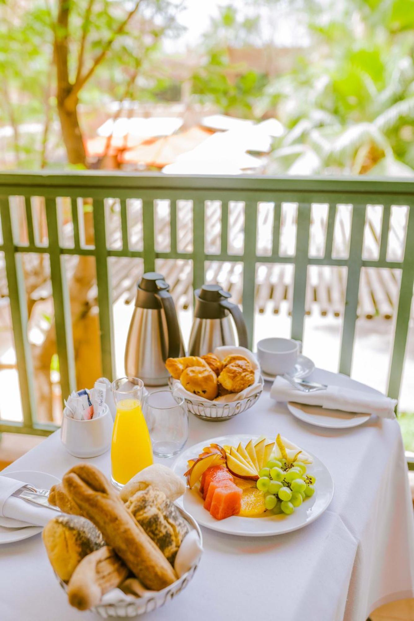 Pickalbatros Hotel Du Golf - Adults Friendly 16 Years Plus- All-Inclusive Marrákes Kültér fotó